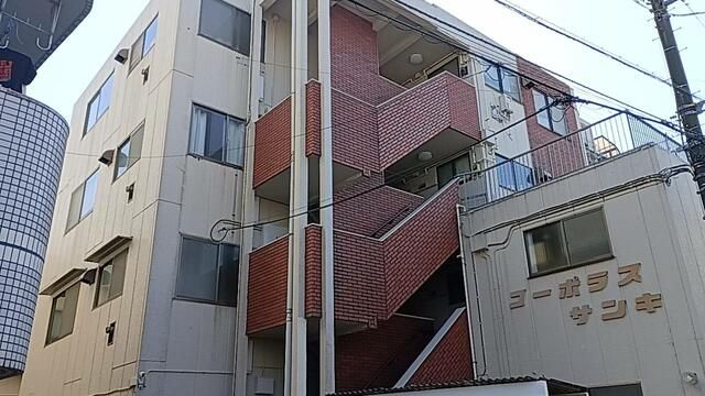 Renovated 2DK Apartment for Sale near Fussa Station, Tokyo - Thumbnail 3