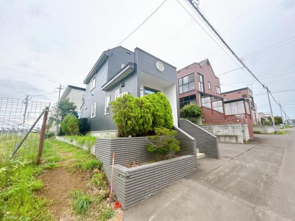 Renovated 3LDK House in Kitahiroshima, Hokkaido with Garden & Parking - Thumbnail 3