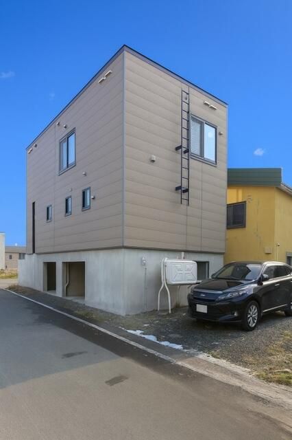 4SLDK Family House in Asahikawa, Hokkaido | 1230万 Yen - Thumbnail 2