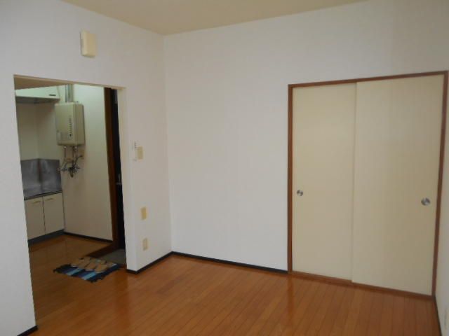 1K Apartment for Rent near Akita University, Akita City - Thumbnail 4
