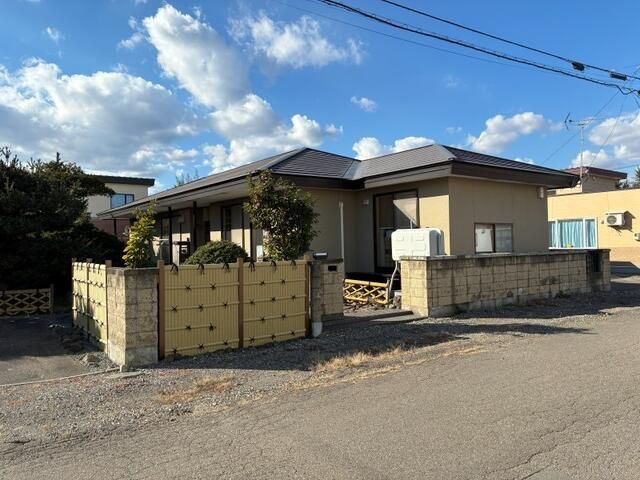 4LDK House with Guest Unit & Japanese Garden in Obihiro, Hokkaido - Thumbnail 4