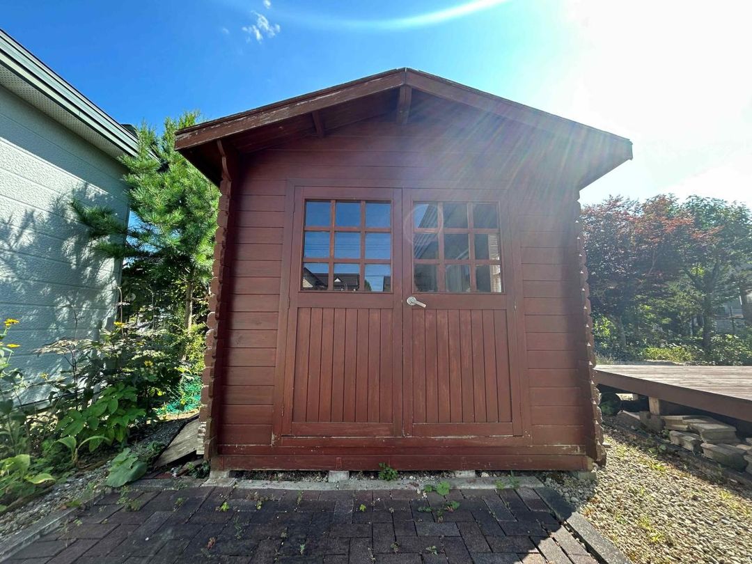 Spacious 4LDK House on 102 Tsubo Land in Chitose, Hokkaido - Thumbnail 4