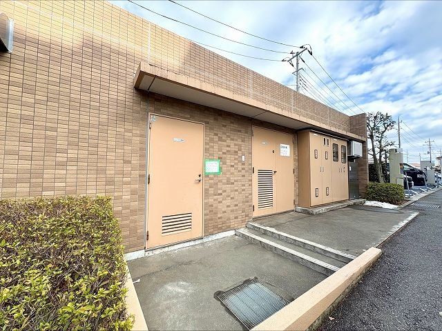 3LDK Apartment for Sale in Kashiwa, Chiba - Thumbnail 3