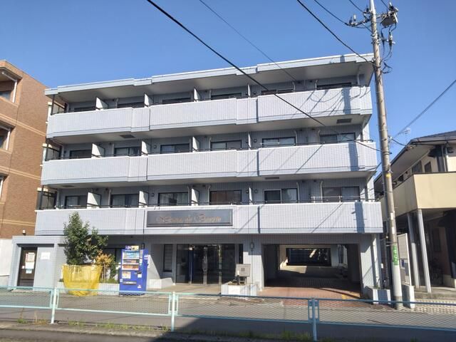 One-Room Investment Apartment for Sale near Hon-Atsugi Station - Thumbnail 2