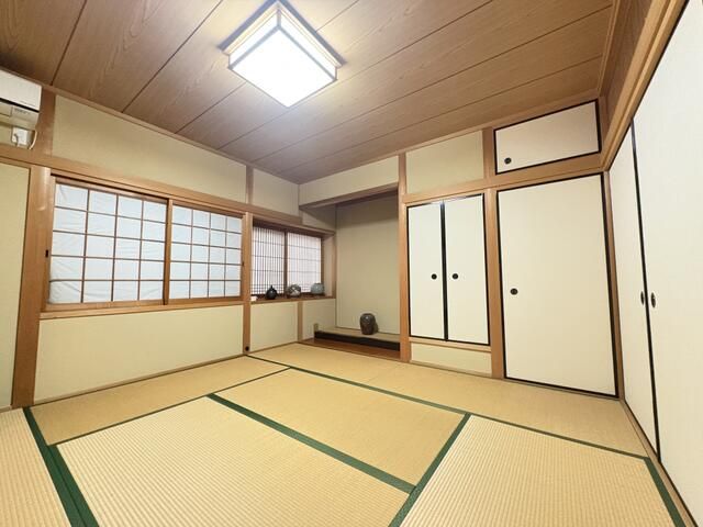 4LDK Single-Story House for Sale in Izumisano, Osaka - Thumbnail 3