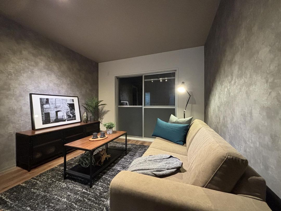 Renovated 2LDK Apartment in Katano City, Osaka | 1972 Build - Thumbnail 2