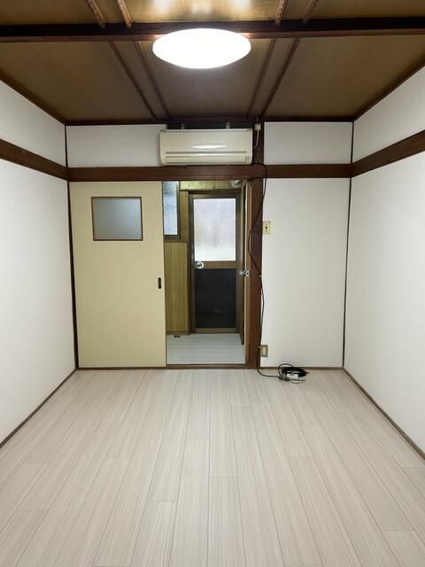 Renovated 3DK Terrace House for Sale in Izumi, Osaka - Thumbnail 2