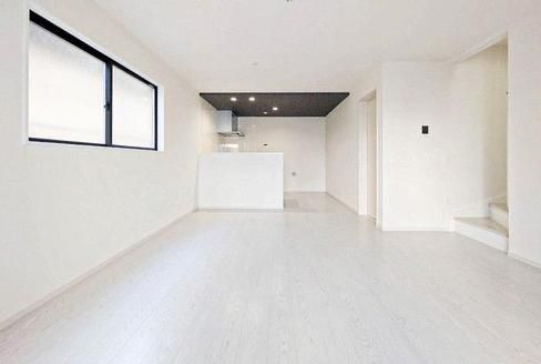 New 4LDK House for Sale in Takatsuki, Osaka | Near Kamaki Station - Thumbnail 4