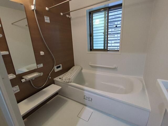 New 4LDK House for Sale in Nisshin, Aichi with 3 Parking Spaces - Thumbnail 3