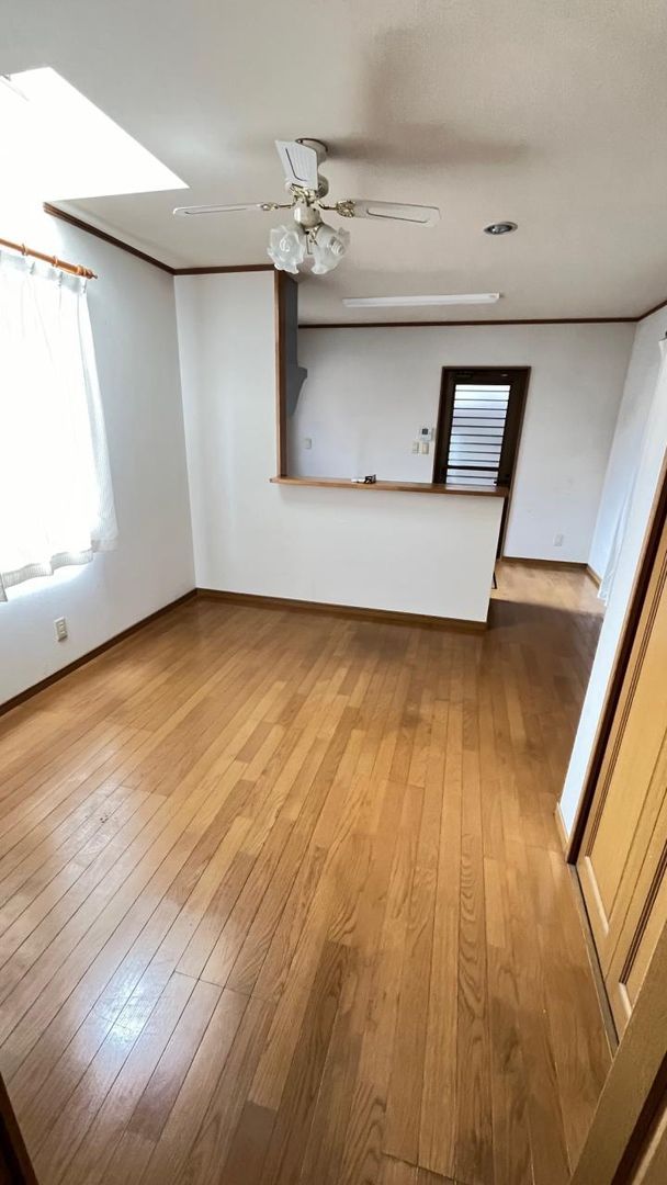 3LDK Used House for Sale in Kida-cho, Takamatsu, Kagawa - Thumbnail 3