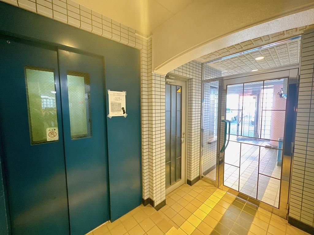 Designer 1R Apartment for Sale in Central Takamatsu, Kagawa - Thumbnail 4