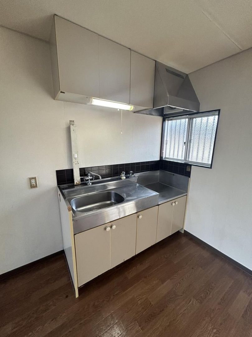 2K Apartment for Rent in Tottori City, No Deposit Required - Thumbnail 3