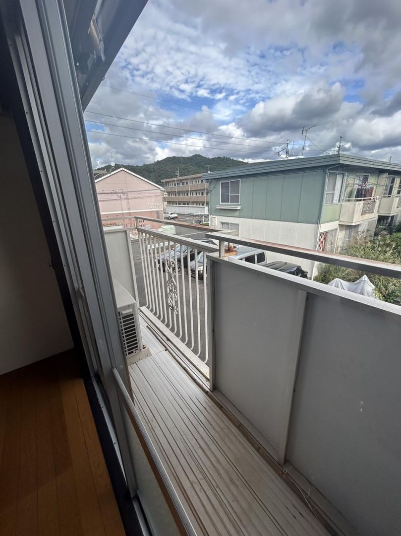 2K Apartment for Rent in Tottori City, No Deposit Required - Thumbnail 2