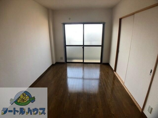 2LDK Apartment for Rent in Daito City, Osaka - Zero Deposit - Thumbnail 4