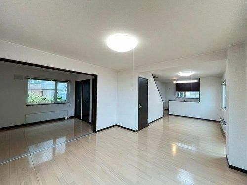 4LDK Detached House in Sapporo Chuo-ku | 162 sqm | 1971 Build - Thumbnail 2
