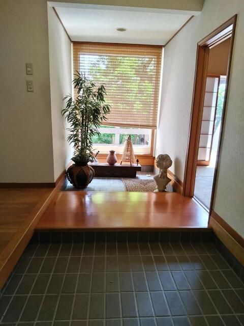 3SLDK House for Sale in Manazuru with Large Garden - Thumbnail 2