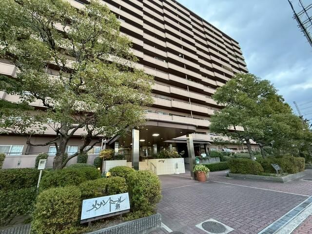 3LDK Apartment for Sale in Sakai, Osaka - Southeast Facing - Thumbnail 3