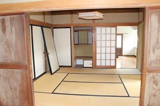4-Bedroom Detached House with Garden in Quiet Ueda, Nagano - Thumbnail 4