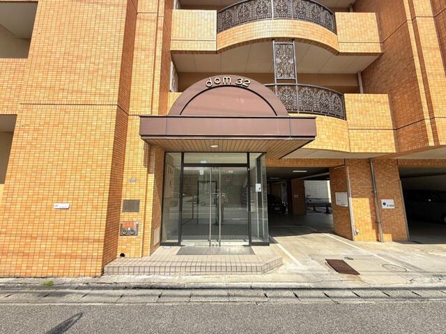 1LDK Apartment for Sale in Toyama City, 39.63m², Near Station - Thumbnail 3