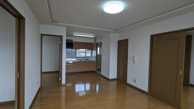 3LDK Apartment for Rent in Asahikawa, Hokkaido with Parking - Thumbnail 4