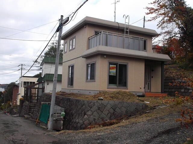 4LDK Detached House for Sale in Otaru, Hokkaido - 2006 Build - Thumbnail 2