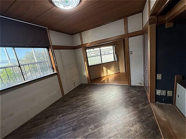 4LDK Corner Lot House for Sale in Takashi, Osaka - Thumbnail 4