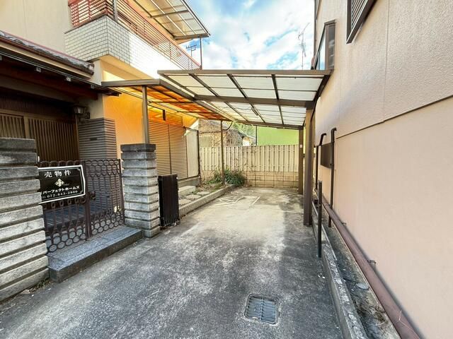 4LDK House for Sale in Hirakata City, Osaka - 1080万 Yen - Thumbnail 3
