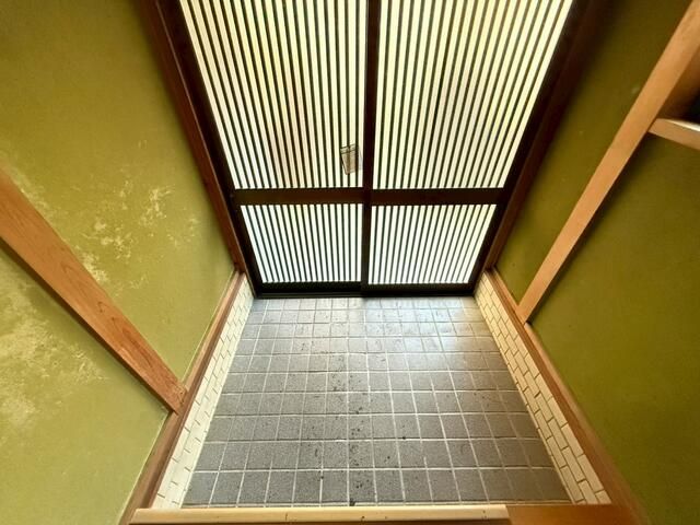 4LDK House for Sale in Hirakata City, Osaka - 1080万 Yen - Thumbnail 4