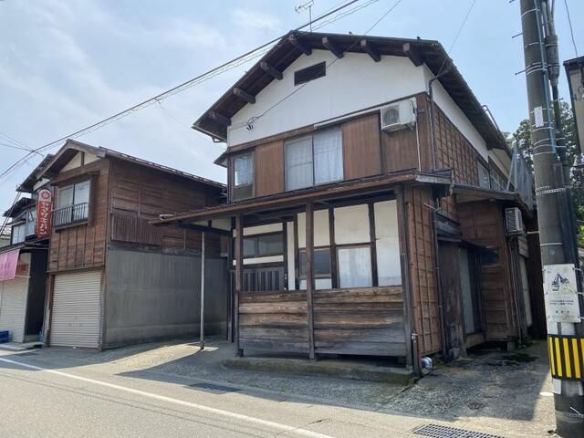 Spacious 13DK House in Ojiya City, Niigata for Sale - Thumbnail 3