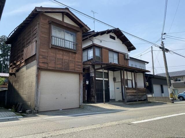 Spacious 13DK House in Ojiya City, Niigata for Sale - Thumbnail 2