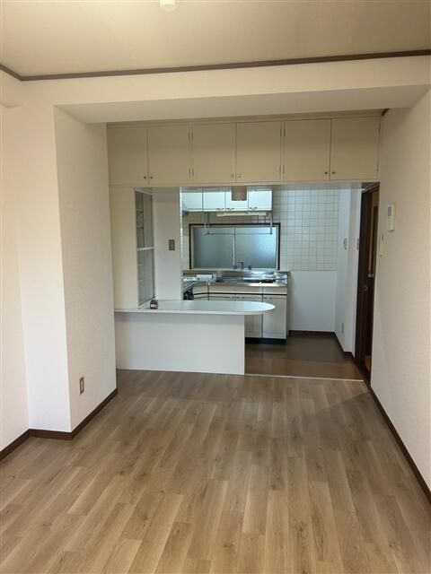 1LDK Apartment for Sale in Toyama City, Toyama Prefecture - Thumbnail 3