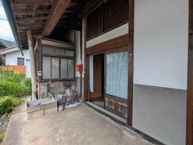 1868 Meiji-Era Kominka for Sale in Ueda, Nagano - Thumbnail 2