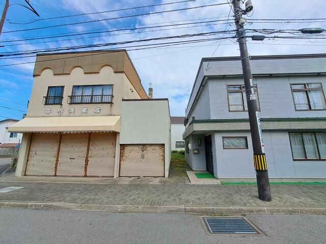 8LDK Shop House for Sale in Shikotan, Hokkaido - 300万円 - Thumbnail 2