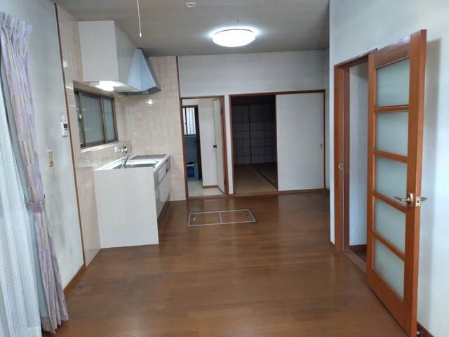 4LDK Detached House for Sale in Kashiwara, Osaka - Thumbnail 4