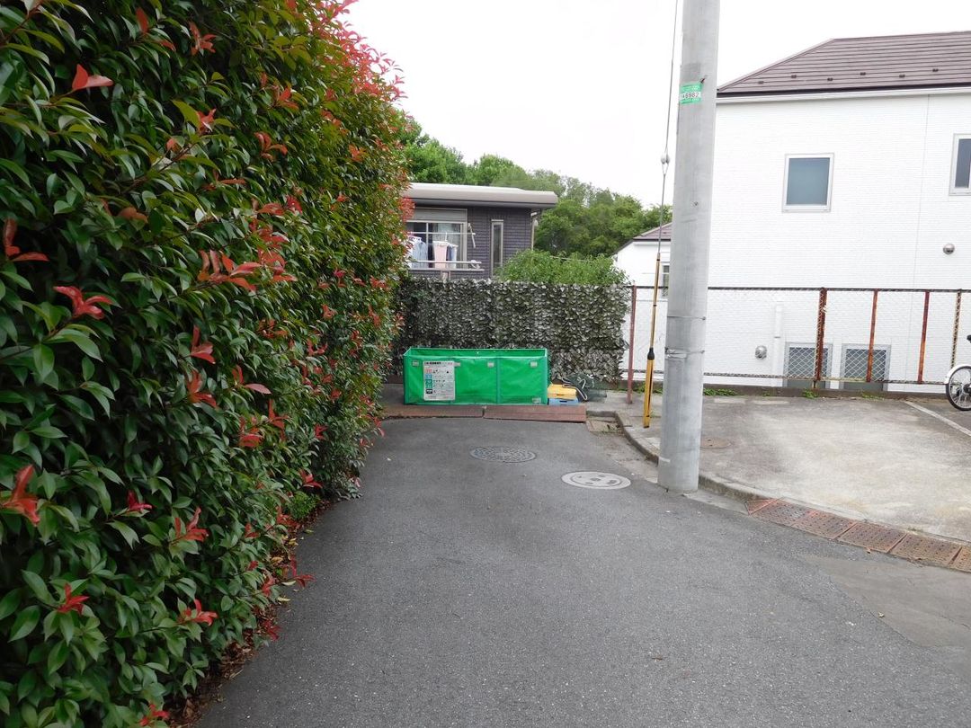 Land for Sale in Suginami, Tokyo - 231.04 sqm Residential Plot - Thumbnail 2