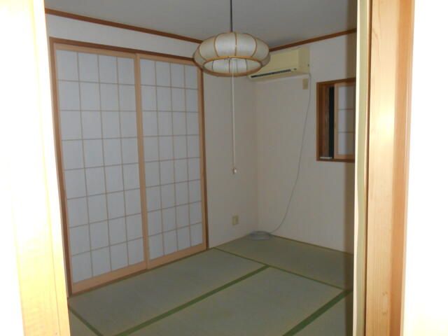 4LDK Detached House with Garden in Fujisawa, Kanagawa - Thumbnail 4