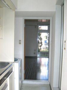 1K Apartment for Rent in Fukaya, Saitama - 25,000 Yen - Thumbnail 2