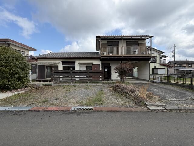 Used 4LDK Detached House in Omitama, Ibaraki - Thumbnail 2