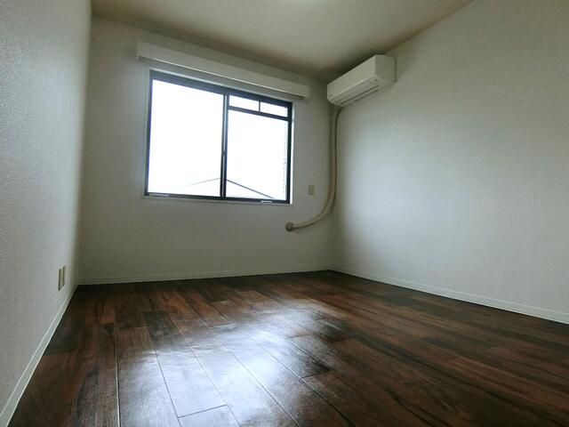 La Festa Makino 111 Studio Apartment for Rent in Hirakata - Thumbnail 3