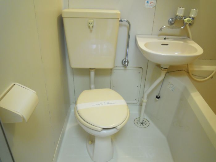 1K Apartment for Rent in Nagasaki City - 16,000 Yen - Thumbnail 4