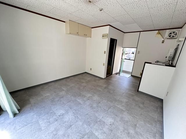 Affordable 1R Apartment for Rent in Quiet Hiroshima Aki Ward - Thumbnail 2