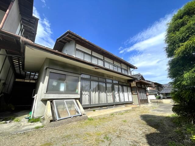 7DK Detached House for Sale in Saku, Nagano - Large Corner Lot - Thumbnail 3