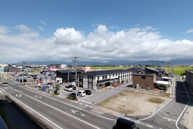 3LDK Apartment for Sale in Hikone, Shiga | Near Inae Station - Thumbnail 2