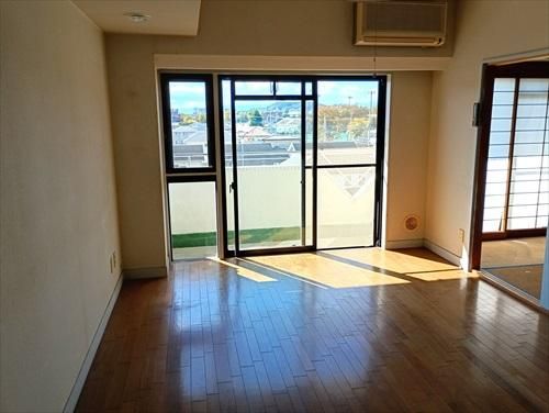 2SLDK Apartment for Sale in Ashikaga, Tochigi | 66.59 sqm - Thumbnail 3