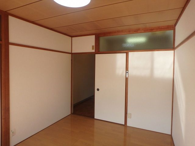 1K Apartment for Rent in Tosu, Saga - 22,000 Yen - Thumbnail 3