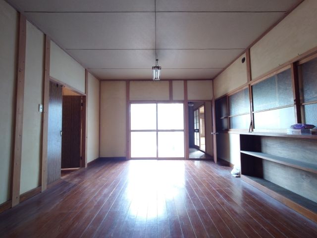 1966 Wooden House on 794 sqm Land in Azumino, Nagano - Thumbnail 3