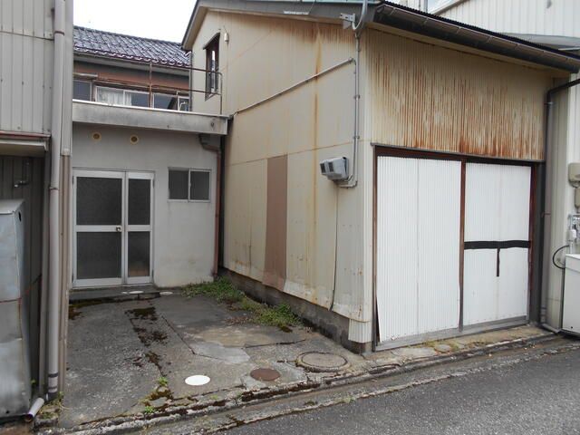5DK House for Sale in Uozu, Toyama - Shop, Home, or Warehouse - Thumbnail 2