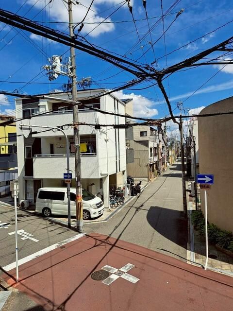 Renovated 4-Story 2LDK House Near Taisho Station, Osaka - Thumbnail 3