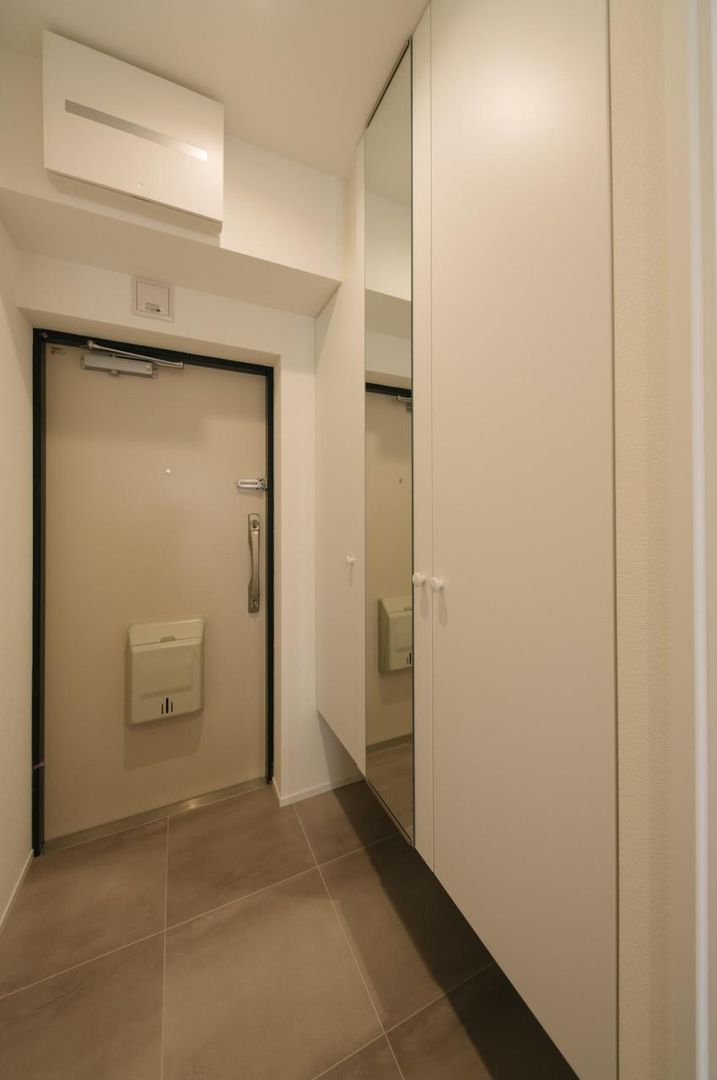 Renovated 1SLDK Apartment for Sale in Yoga, Setagaya, Tokyo - Thumbnail 4