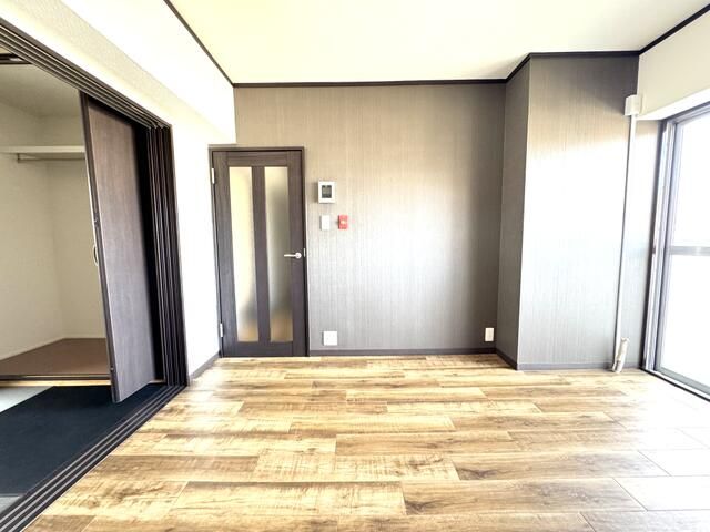 1LDK Apartment for Sale in Sumiyoshi, Osaka | Renovated 2023 - Thumbnail 3